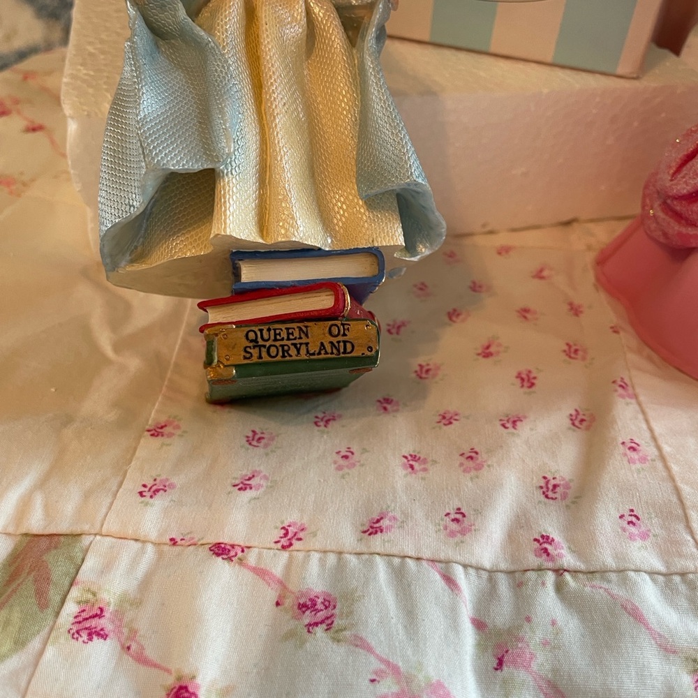 Madame Alexander Blue and Yellow Floral Doll - Picture 5 of 6